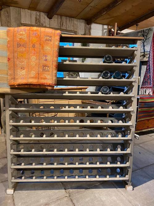 Frans wijnrek, Huis en Inrichting, Woonaccessoires | Wijnrekken, Zo goed als nieuw, 75 cm of meer, Hout, 25 flessen of meer, Ophalen
