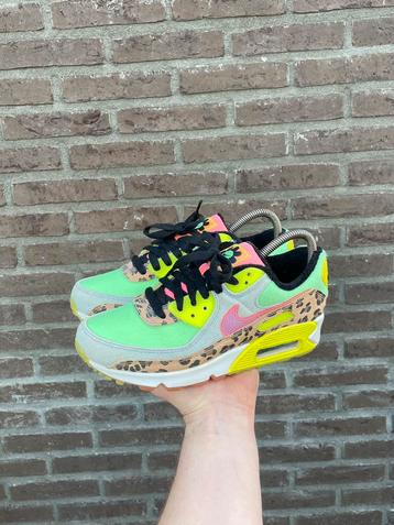 Nike Air Max 90 LX Illusion Dancefloor Green beschikbaar voor biedingen