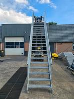 Stalen trap met bordes gegalv hoog 3.93mtr nob092, Ophalen, Zo goed als nieuw, 2 tot 4 meter