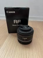 Canon RF 50mm F1.8 STM, Ophalen of Verzenden, Zo goed als nieuw, Standaardlens