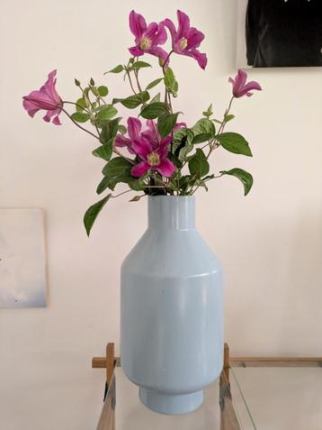 Handgemaakte en handbeschilderde blauwe stenen Afrika vaas beschikbaar voor biedingen