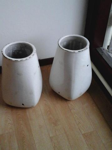 Beige plantenpotten 3x beschikbaar voor biedingen