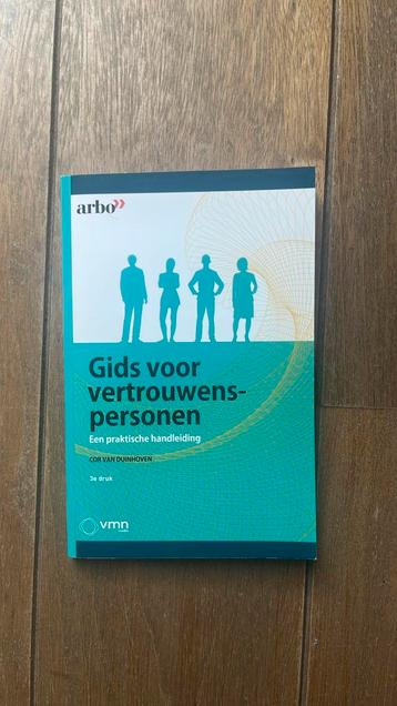 Cor van Duinhoven - Gids voor vertrouwenspersonen beschikbaar voor biedingen