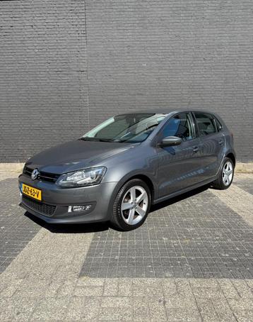 Volkswagen Polo 1.2 TSI 2012 Grijs beschikbaar voor biedingen