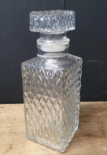 1105 Vintage brocante glazen karaf wijnfles decanteerfles beschikbaar voor biedingen