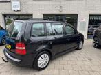 Volkswagen Touran 1.6-16V FSI Trendl. Nieuwe apk Airco, 4 cilinders, 116 pk, Zwart, Origineel Nederlands