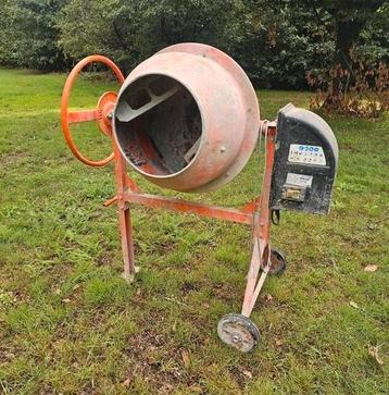 Betonmolen 140 L  beschikbaar voor biedingen