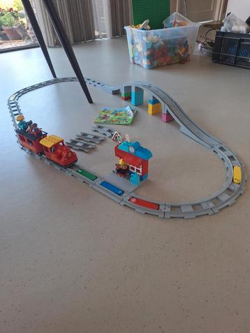 Duplo 10874 Stoomtrein + Extra Rails beschikbaar voor biedingen