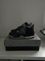 Jordan 4 Bred Reimagined - Maat 43 - Nieuw!, Ophalen of Verzenden, Nieuw, Zwart, Sneakers of Gympen