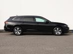 Volkswagen Passat Variant 1.5 eTSI Business | Navigatie | LE, Auto's, Volkswagen, 4 cilinders, Zwart, 19 km/l, Passat