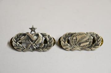 USAF air maintenance badge en administration  beschikbaar voor biedingen