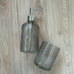 Nieuwe zeeppomp en beker set, Huis en Inrichting, Ophalen of Verzenden, Nieuw, Grijs, Overige typen