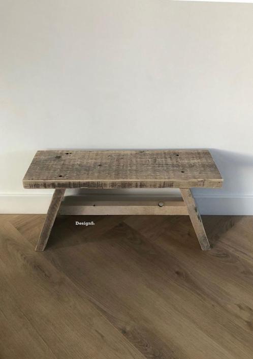 Krukje van oud steigerhout, Huis en Inrichting, Krukjes, Nieuw, Hout, Ophalen of Verzenden