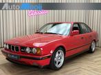 BMW 5 Serie E34 M5 3.6 - 5-Speed Manual / Brillantrot / 315, Auto's, Achterwielaandrijving, Zwart, 4 stoelen, Leder