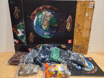 Lego 21332 The Globe (1) beschikbaar voor biedingen