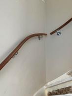 Houten trapleuningen 2 stuks, Doe-het-zelf en Verbouw, Ladders en Trappen, Ophalen, Zo goed als nieuw, 2 tot 4 meter