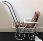 oude grote poppenwagen of kleine kinderwagen, Ophalen