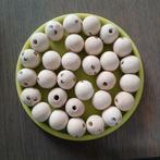 30 Houten kralen met poppen gezichtjes, Ophalen of Verzenden, Zo goed als nieuw, Kraal