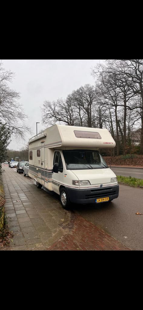 IN PRIJS VERLAAGD! 5 persoons camper LMC Liberty 630, Caravans en Kamperen, Campers, Particulier, tot en met 5, Alkoof, LMC, Fiat