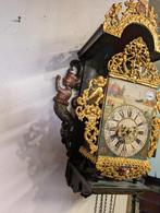 Grote antieke Friese stoel klok. €120., Antiek en Kunst, Antiek | Klokken, Ophalen
