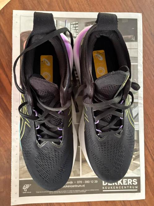 Zgan: Asics Gel Nimbus 25 hardloopschoenen maat 42,5, Sport en Fitness, Loopsport en Atletiek, Zo goed als nieuw, Hardloopschoenen