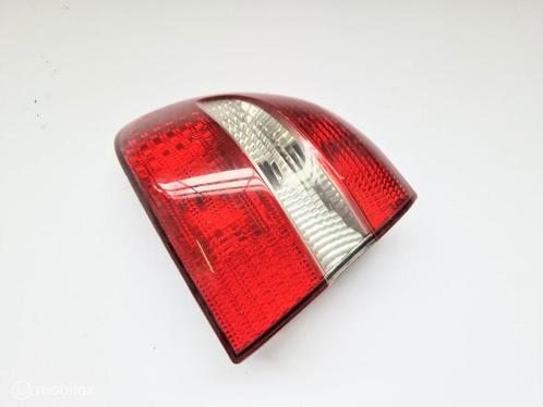 Achterlicht links Volvo V40 I 2001- 30887333, Auto-onderdelen, Verlichting, Volvo, Gebruikt, Ophalen of Verzenden