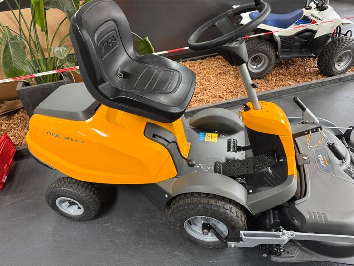 Nieuwe stiga zitmaaier villa incl maaidek 85 of 95 cm hydro, Tuin en Terras, Zitmaaiers, Nieuw, 90 tot 120 cm, Elektrische starter