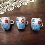 douwe egberts kopjes vlaggetjes, Huis en Inrichting, Gebruikt, Ophalen of Verzenden, Overige stijlen, Kop(pen) en/of Schotel(s)