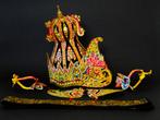Wayang Wong accessoires hoofdtooi armbanden oorsieraden riem, Antiek en Kunst, Kunst | Niet-Westerse kunst, Ophalen of Verzenden
