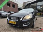 Volvo V60 1.6 T3 Momentum, Voorwielaandrijving, 15 km/l, 4 cilinders, 150 pk