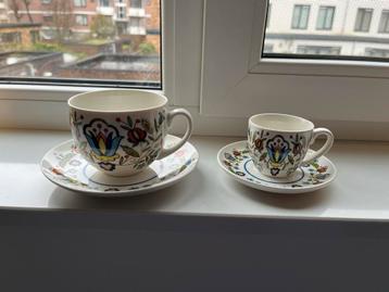 Vintage Kop en Schotel Set met Bloemmotief beschikbaar voor biedingen