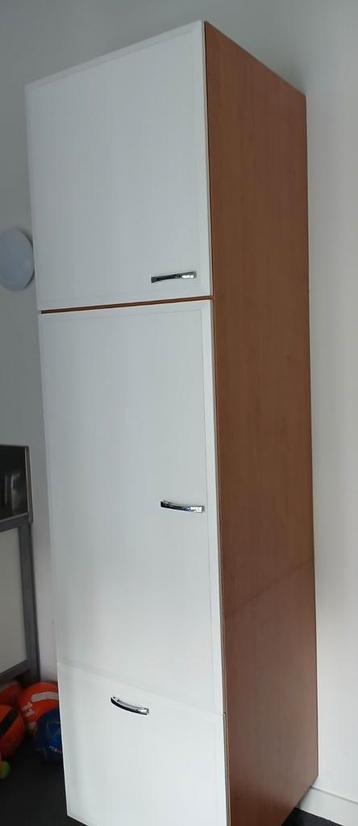 Hoge kast 