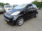 Peugeot 107 1.0-12V XS AIRCO/CV/5 DEURS, Voorwielaandrijving, Euro 5, Stof, Gebruikt