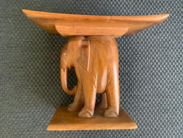 Houten Bijzettafel / Kruk Olifant Handgemaakt Olifanten, Antiek en Kunst, Kunst | Beelden en Houtsnijwerken, Ophalen of Verzenden