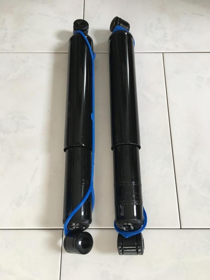 Te koop schokbreker set achter dodge w100 w200 ramcharger, Auto diversen, Overige Auto diversen, Ophalen of Verzenden