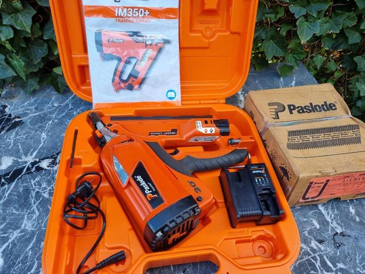 PASLODE 90mm  Accu Tacker, Doe-het-zelf en Verbouw, Gereedschap | Handgereedschap, Zo goed als nieuw, Ophalen of Verzenden