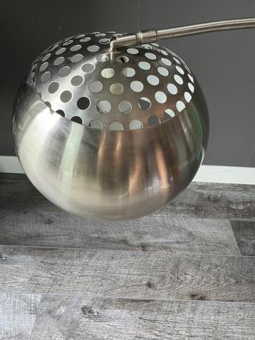 Grote vloer hanglamp metallic beschikbaar voor biedingen