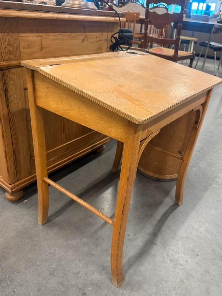 Baumann kinder bureautje jaren ‘60, Antiek en Kunst, Antiek | Overige Antiek, Ophalen