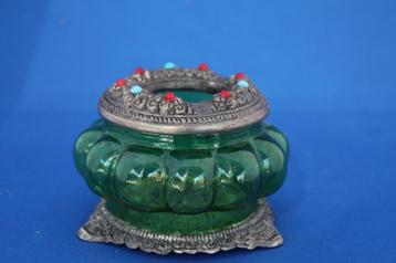 Vintage oosters glazen asbakje met tinnen versiering. K7 beschikbaar voor biedingen