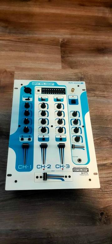 Reloop rm1000 mixer  beschikbaar voor biedingen