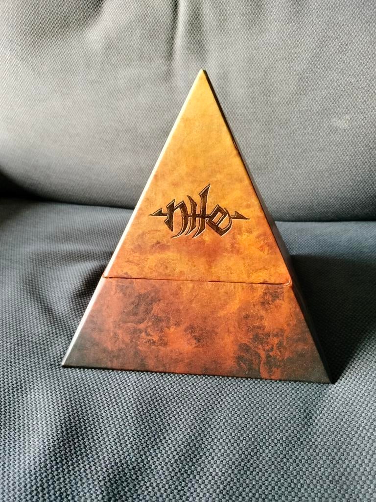 Zeldzame uitgave in piramide vorm van Nile Ithyphalic, Cd's en Dvd's, Ophalen of Verzenden, Zo goed als nieuw, Boxset