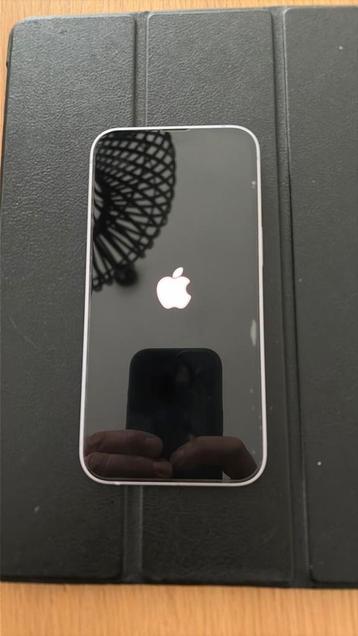 Iphone 14 - 128Gb lila beschikbaar voor biedingen