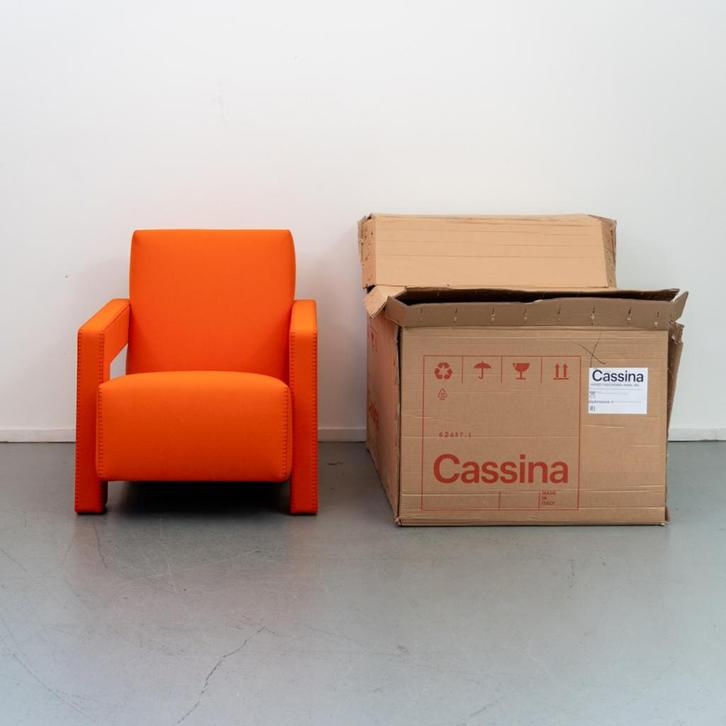 2 Cassina Utrecht fauteuil Oranje stof Nieuw, Huis en Inrichting, Fauteuils, Nieuw, Stof