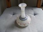 OPALINE ANTIEK VAASJE, GEBLAZEN, GEDECOREERD, GEMERKT, Ophalen of Verzenden