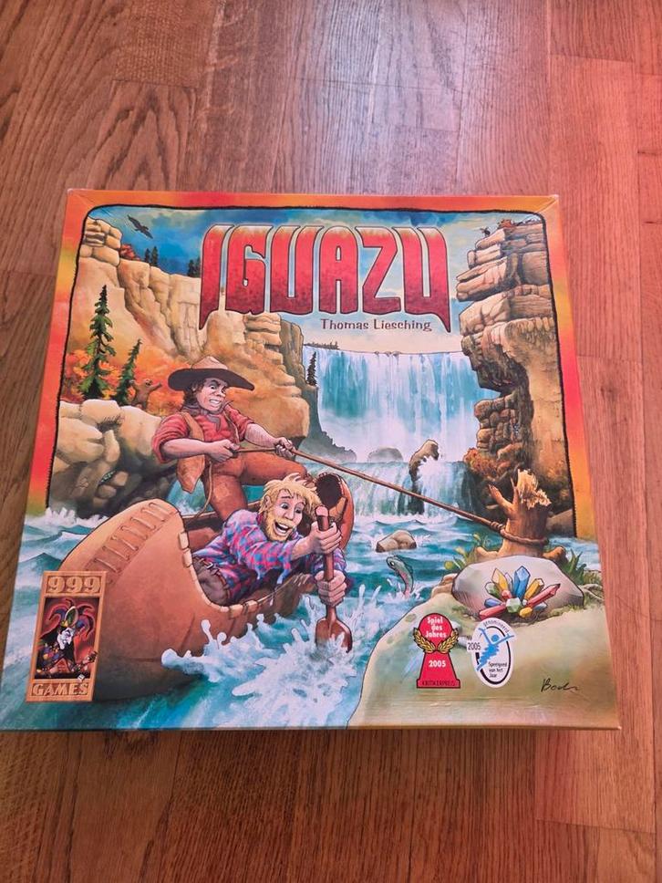Iguazu bordspel 999 games, Hobby en Vrije tijd, Gezelschapsspellen | Bordspellen, Zo goed als nieuw, Een of twee spelers, Drie of vier spelers