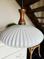 Vintage ovalen hanglamp, Huis en Inrichting, Lampen | Hanglampen, Minder dan 50 cm, Vintage & Modern, Ophalen of Verzenden, Zo goed als nieuw