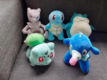 Pokemon poster en knuffels beschikbaar voor biedingen