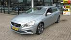 Volvo V60 1.6 T3 R-Design, Gebruikt, 4 cilinders, 150 pk, Leder en Stof