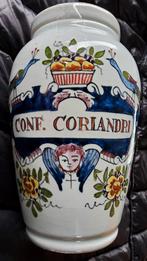 Antiek porseleinen Apothekerspot Conf Coriandri Engel Pauwen, Antiek en Kunst, Ophalen of Verzenden