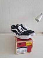 Vans old skool zwart/wit maat 37, Kleding | Dames, Schoenen, Ophalen of Verzenden, Zo goed als nieuw, Zwart, Sneakers of Gympen